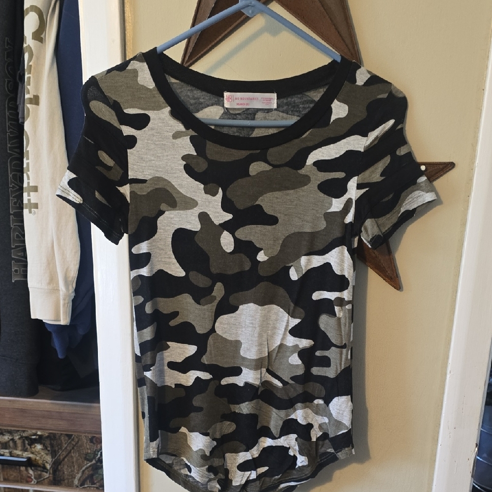 Camo Short Sleeve Tee - Neutral Camouflage Never Worn Xs Stretch